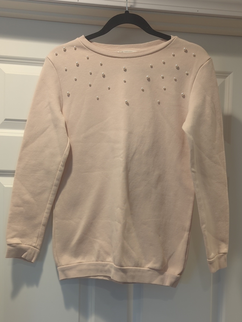 H&M Light Pink Sweatshirt with Pearl Embellishments